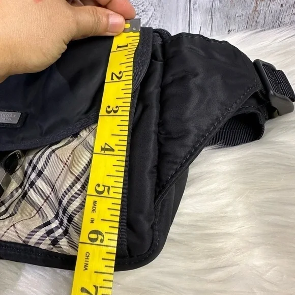 BURBERRY classic plaid belt bag / body bag in black - Picture 13 of 16